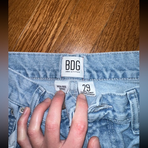 Urban Outfitters BDG High Rise Baggy Jean- Size 29 - Picture 2 of 2